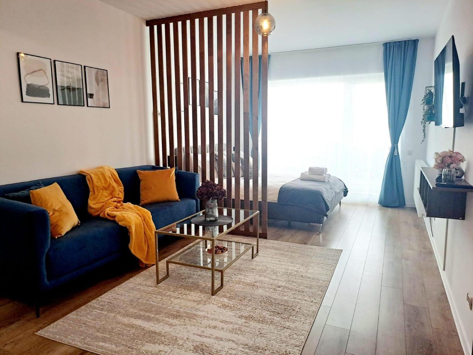 Mountain Breeze Luxury Apartment Ac & Parcare Privata Brasov Luaran gambar